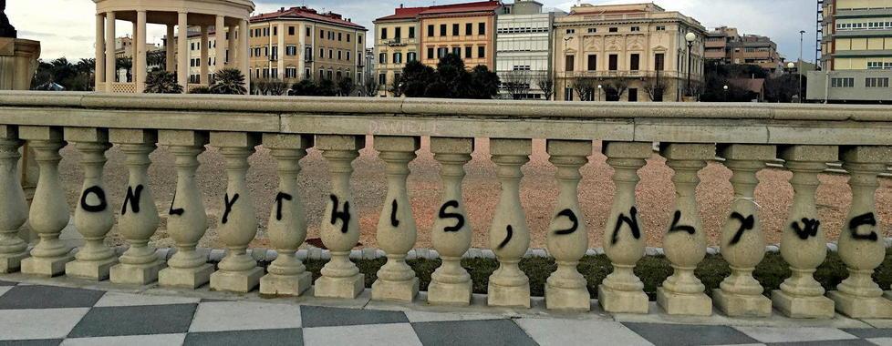 “Only this, only wc” Scempio alla Terrazza 