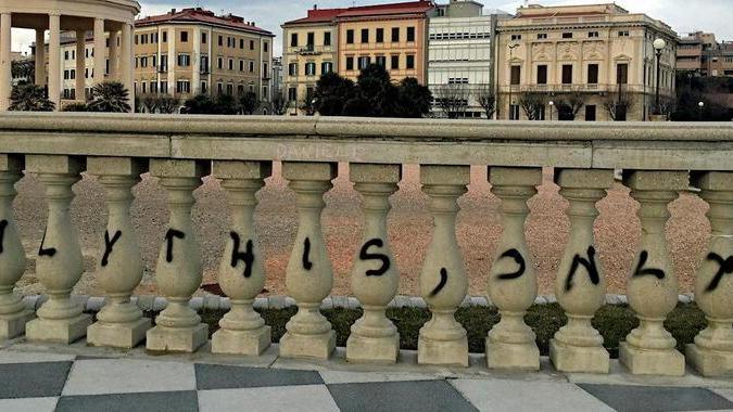 “Only this, only wc” Scempio alla Terrazza