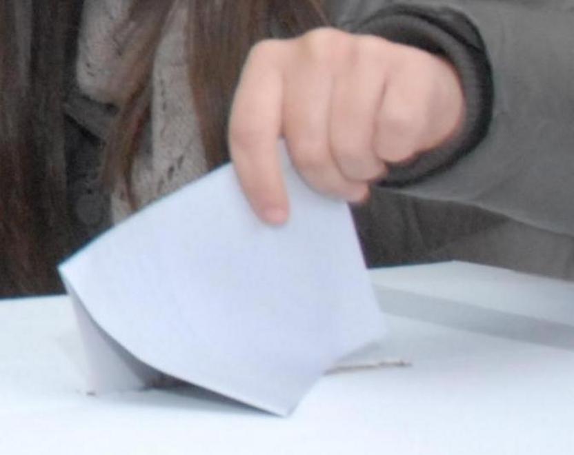 Si vota solo sabato dalle 8 alle 21 I seggi sono nove