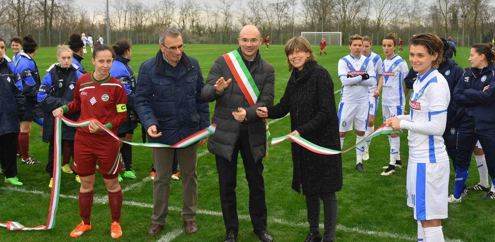 Festa col sindaco a Biasola per il restyling del campo 