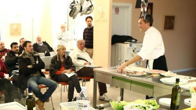 Due studenti lievemente ustionati alla scuola di cucina della Confesercenti