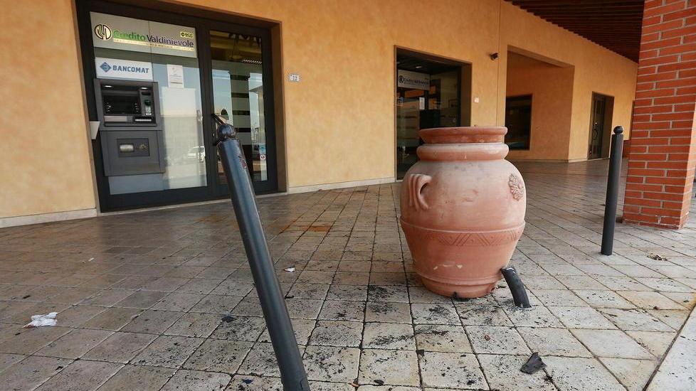 Banda del carroattrezzi terzo flop al bancomat