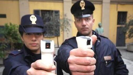 Poliziotti “armati” di spray al peperoncino