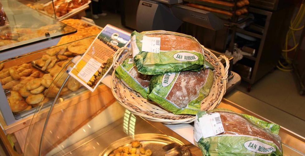 San Rossore, il pane finisce sotto accusa 