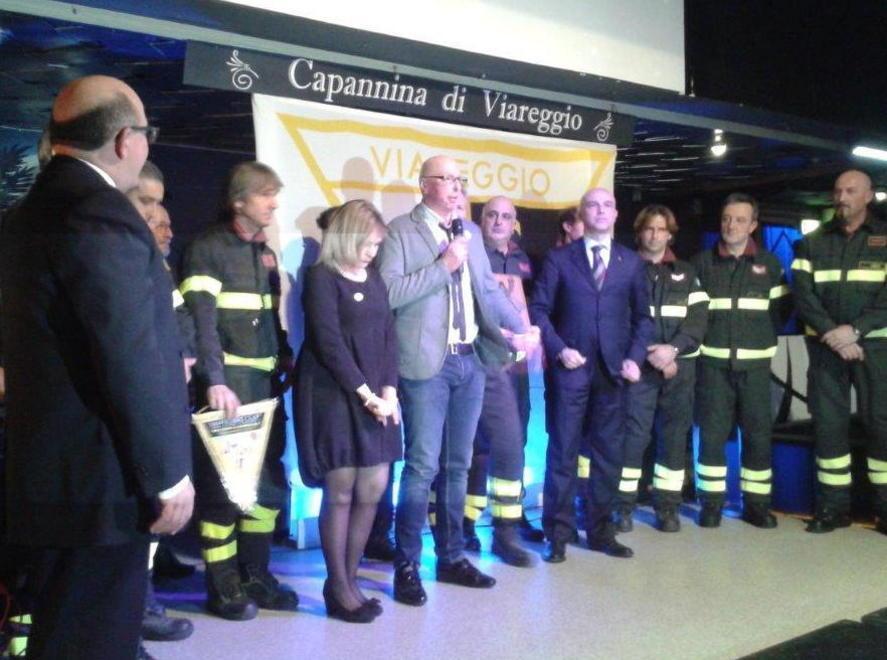 I vigili del fuoco premiati dal Cgc per il lavoro del 29 giugno 2009
