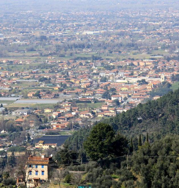 Strutture super lusso sconosciute al fisco 