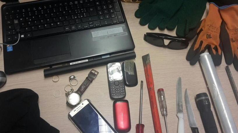 Trovati in auto con refurtiva e denunciati per ricettazione