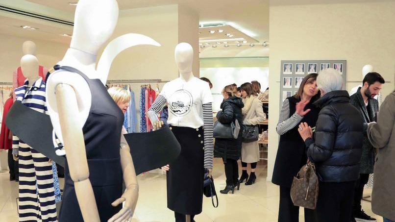 Max Mara, stelle e strisce sotto il sole