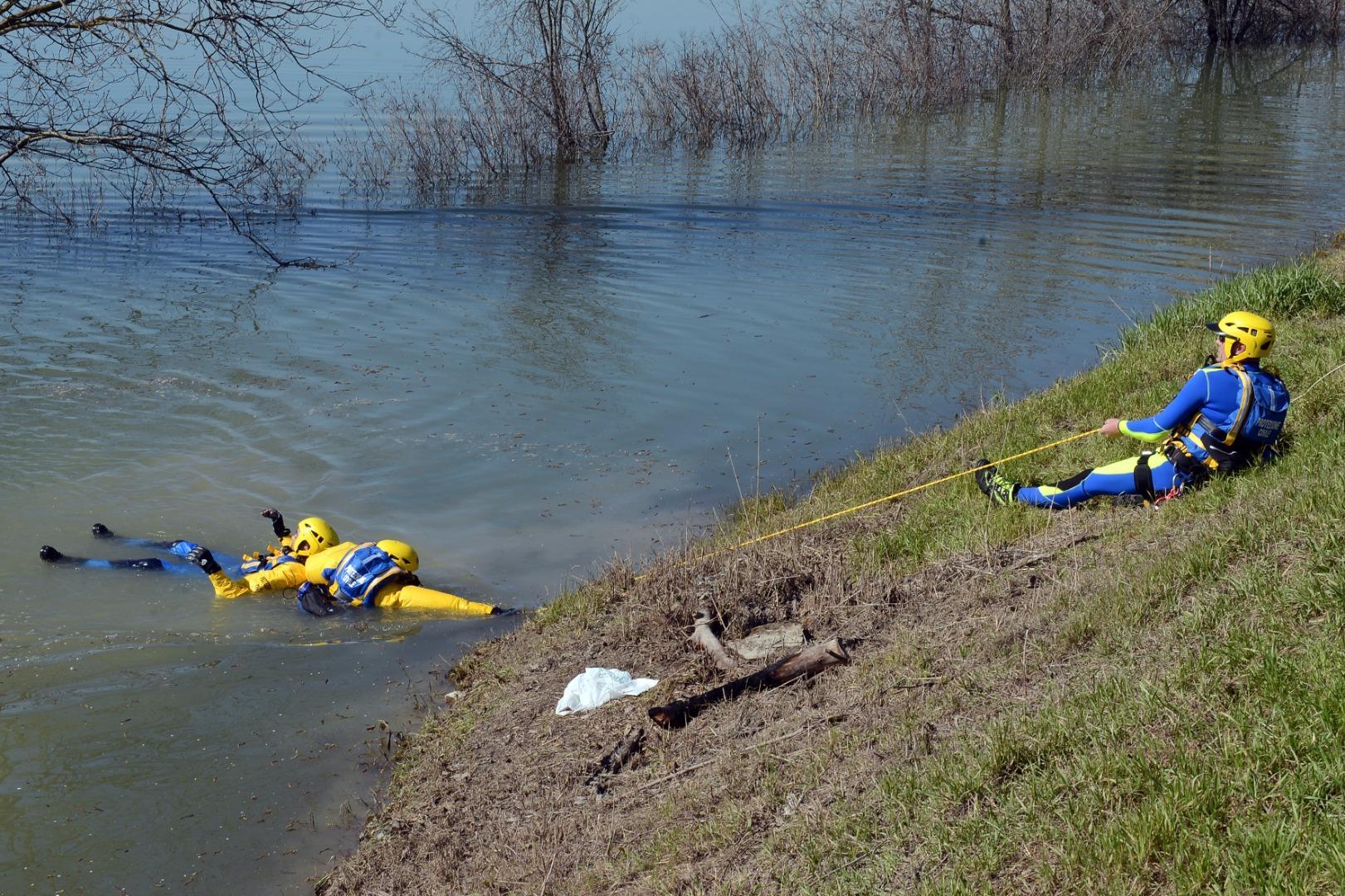 Protezione civile Modena: ecco le "Nutrie" squadra speciale per alluvioni 