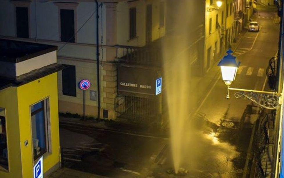 La foto del tombino rotto scattata da Marco Pistolozzi