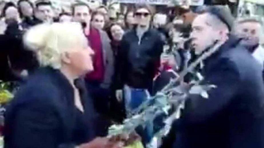 Agresti: picchiato coi simboli della pace