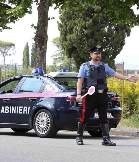 Ruba un’auto: preso dopo una folle corsa 