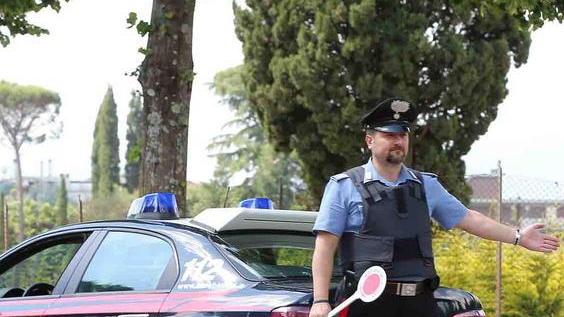 Ruba un’auto: preso dopo una folle corsa