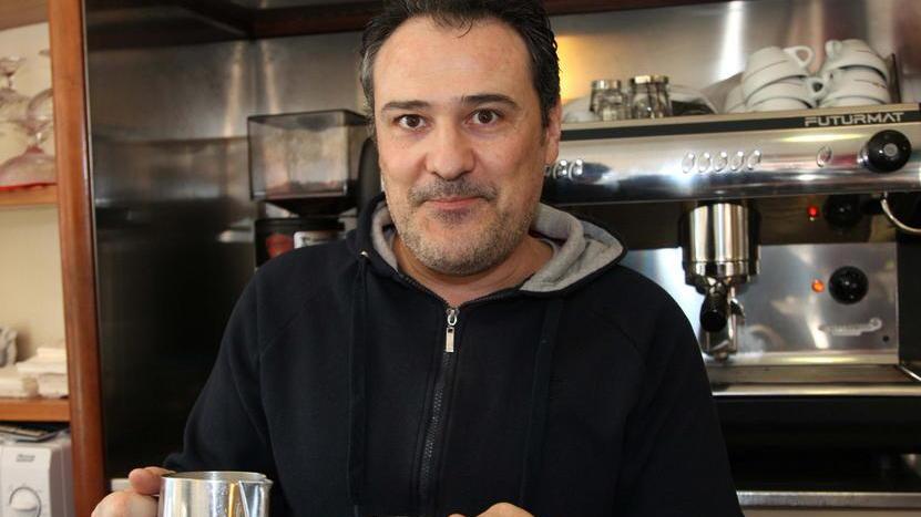 Al bar La Perla cappuccino a 1 euro