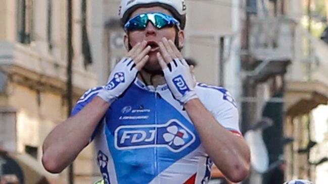 Il francese Demare vince in volata la Milano-Sanremo