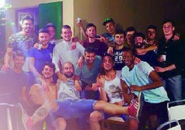 Gli amici di Francesco in occasione dell'ultimo compleanno di "Collo"
