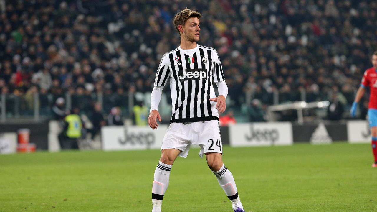 Daniele Rugani in azione nel derby con il Toro