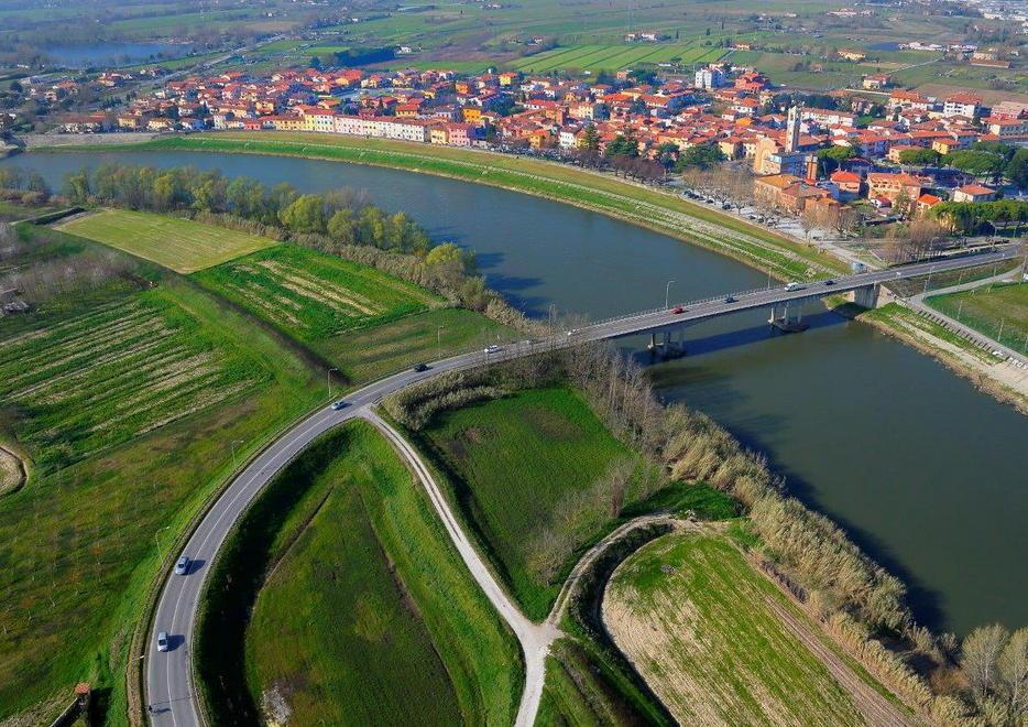 Piste ciclabili e passerelle curate dalle associazioni