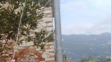 Via Fiumetto pericolosa, servono dossi e dissuasori