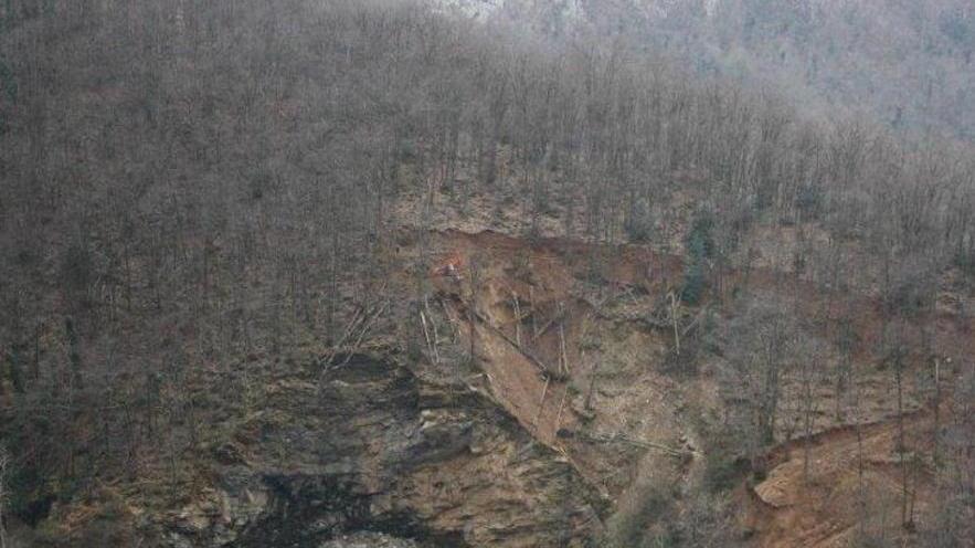 Stop immediato alla «Ratta» la cava sotto accusa a Pomezzana