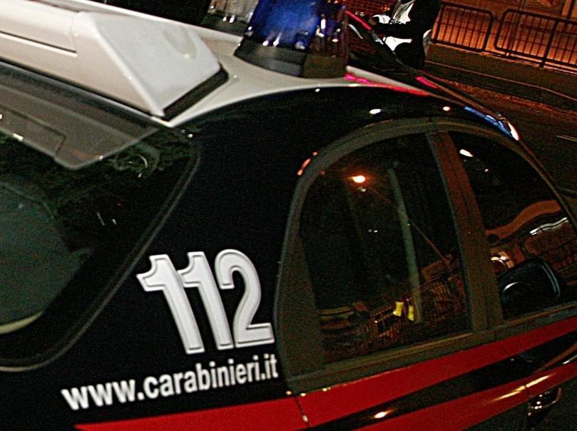 San Teodoro, trovata un’anfora romana: denunciato un 51enne 