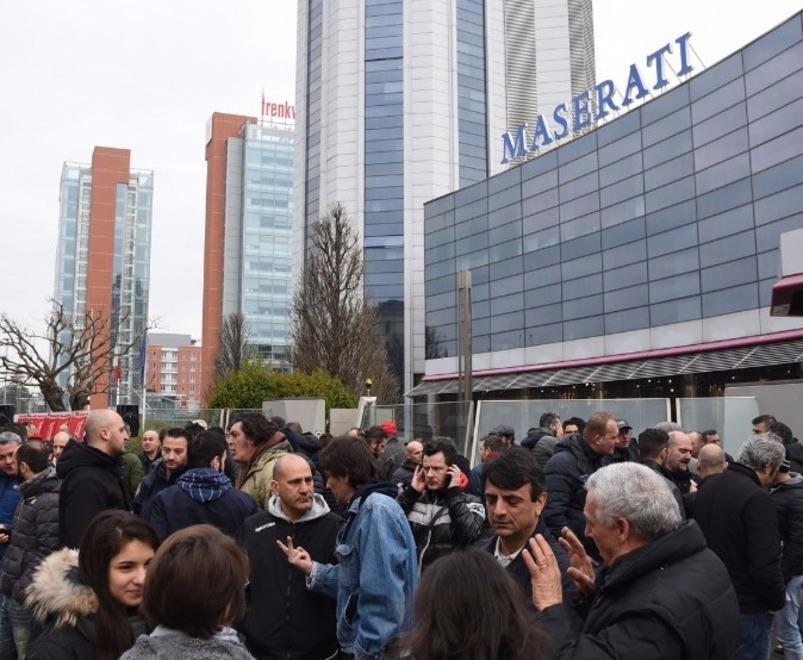 Maserati, primo sciopero contro lo spettro chiusura 