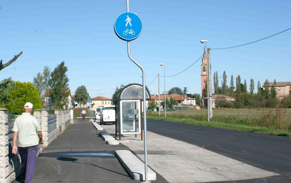 Finita la ciclabile Sostituita la caldaia del campo sportivo