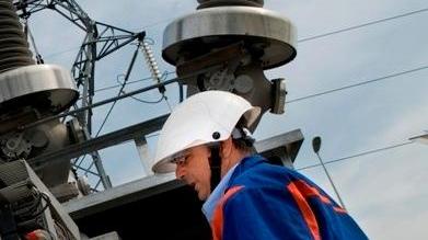 Nuova linea dell’Enel in via Erbosa