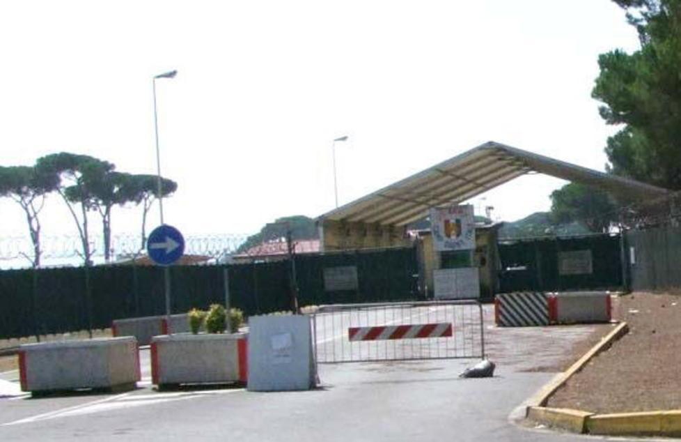 Camp Darby ritira dieci licenziamenti 