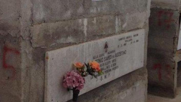 «Stangata sui loculi del cimitero»