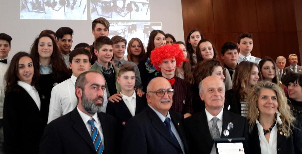 Lotta al bullismo premiate le Carducci 