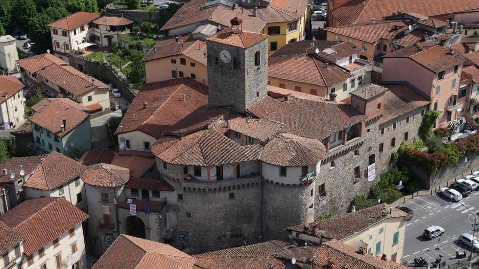 Rocca Ariostesca, partono i lavori per riparare il tetto