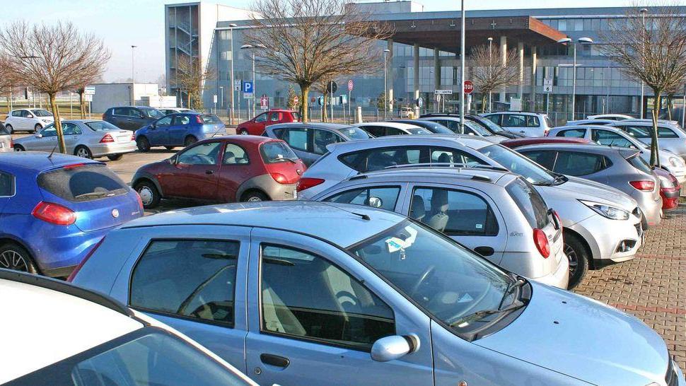 Ospedali, sosta gratis no La Regione sarà ‘garante’