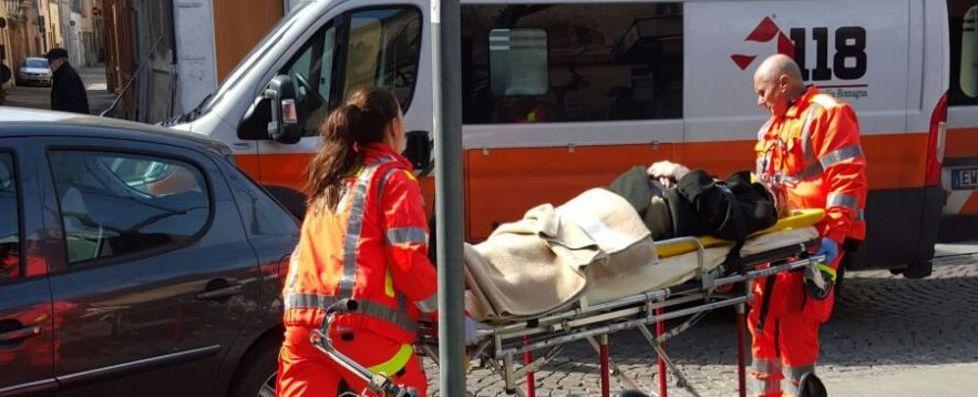 Ciclista all’ospedale dopo lo scontro con l’auto 