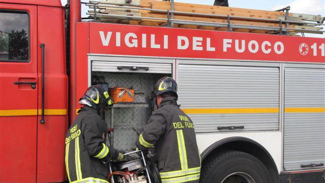Un intervento di soccorso dei vigili del fuoco (archivio)