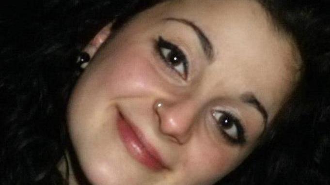 Tanti amici Unife al funerale di Sara