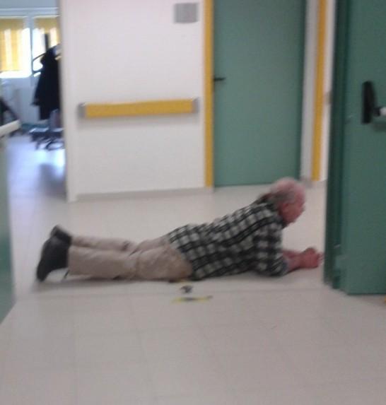 Ospedale, Consulta contro tutti 
