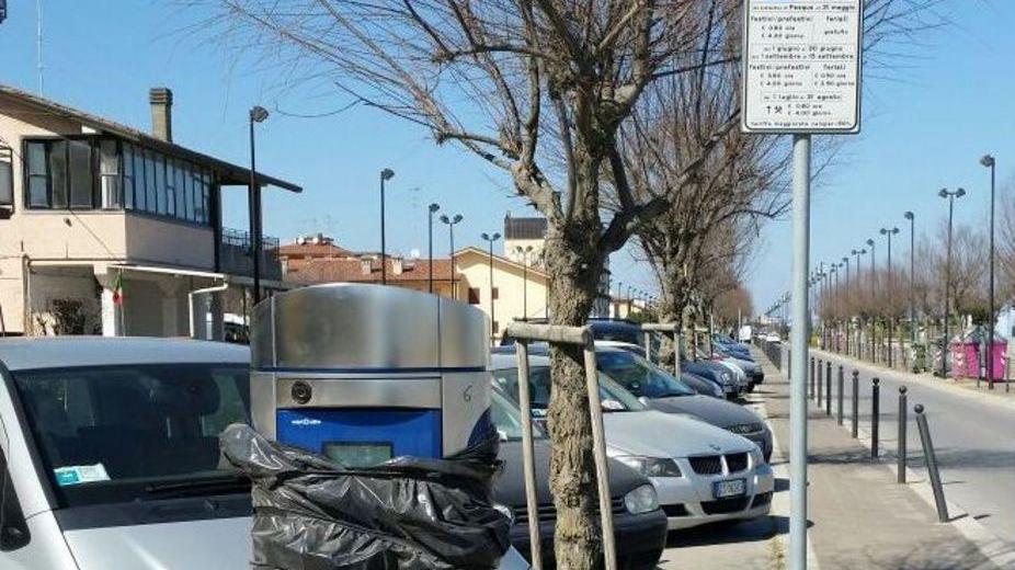 Torna sui Lidi comacchiesi la sosta a pagamento