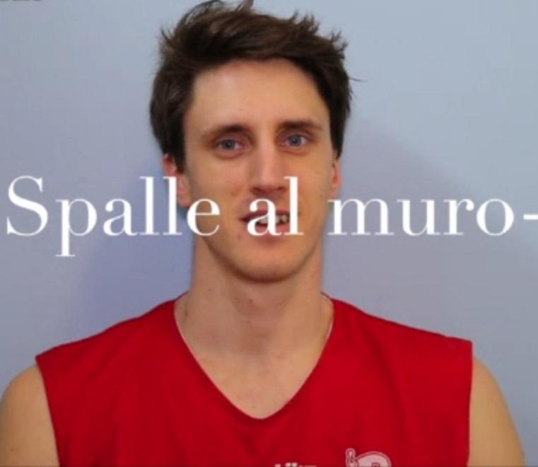 L’ala biancorossa e la videointervista “Spalle al muro” 