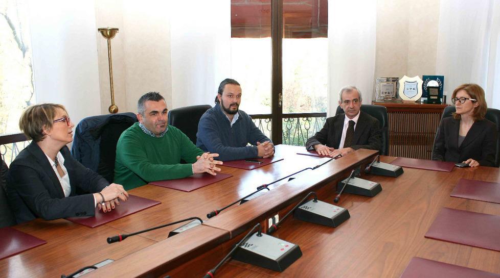 Specchi, la Lega dal prefetto «Incontro insoddisfacente» 
