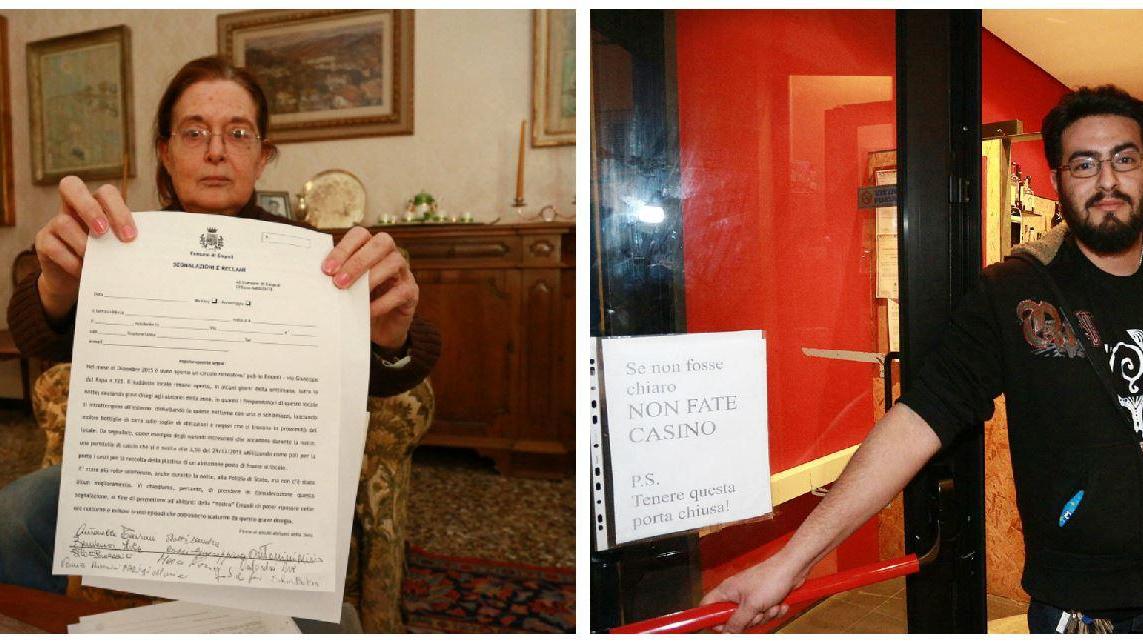 Antonella Taviani mostra l'esposto e Niccolò Monti accanto al cartello che invita i soci a mantenere un comportamento corretto (Foto Agenzia Carlo Sestini)