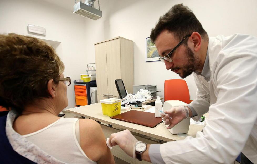 Crollano le richieste di vaccinazione 