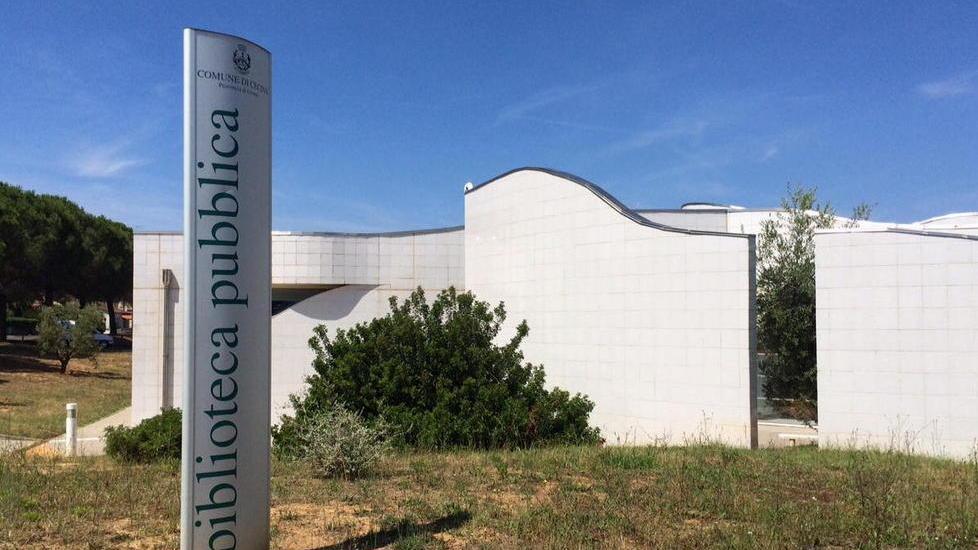 La “navetta” dei libri costa altri 700 euro