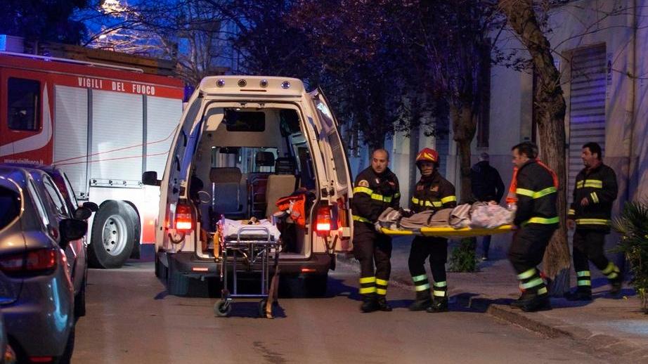 Ha un malore, soccorsa da 118 e vigili