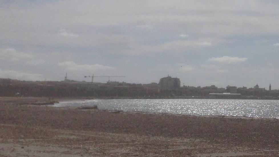 Alghero, arenili puliti a fine aprile