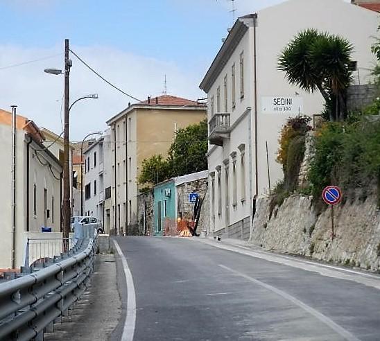 Troppe buche nell’asfalto, il Comune multa Abbanoa 