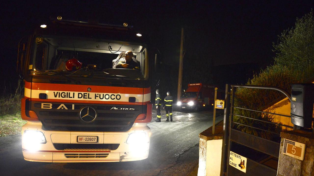 Un mezzo dei vigili del fuoco (foto di repertorio)