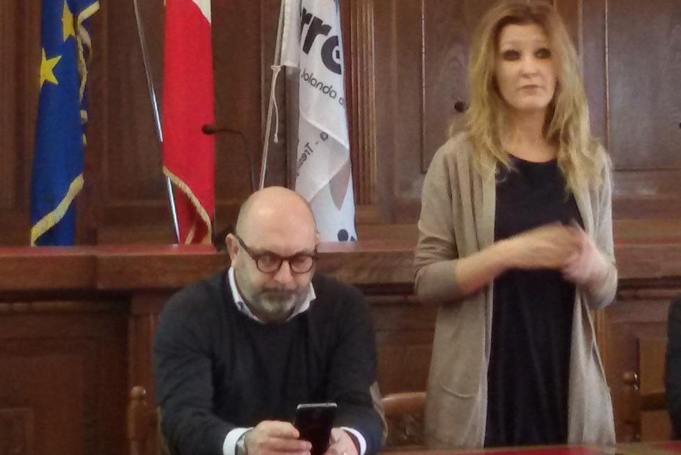 Il sindaco: «Ad Ambrogio faremo i lavori»