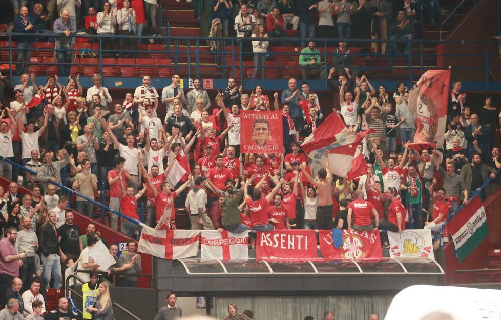 Oltre 500 reggiani a tifare Grissin Bon 