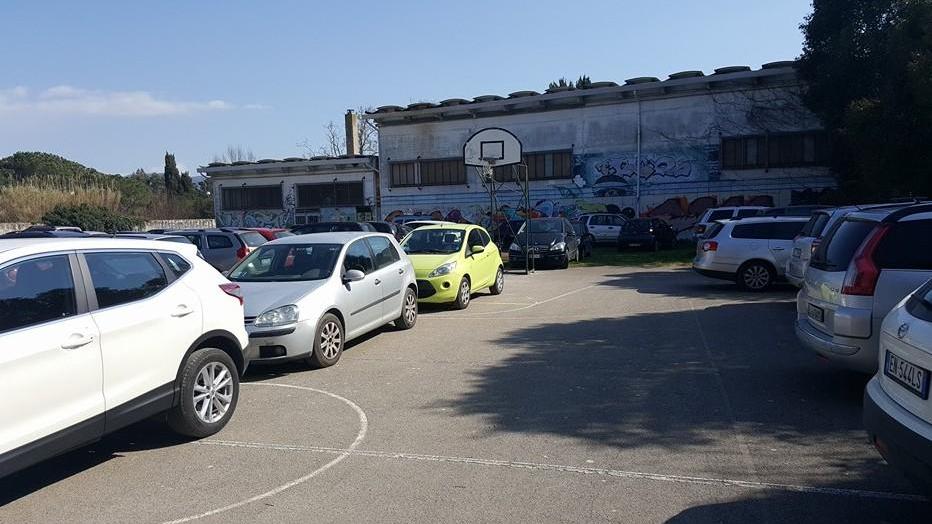 Piazze d’Europa fa il botto ma nei parcheggi è caos